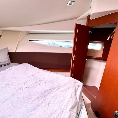 بوتيل Sonnige Yacht Boot Ein Ferienhaus Auf Dem Wasser