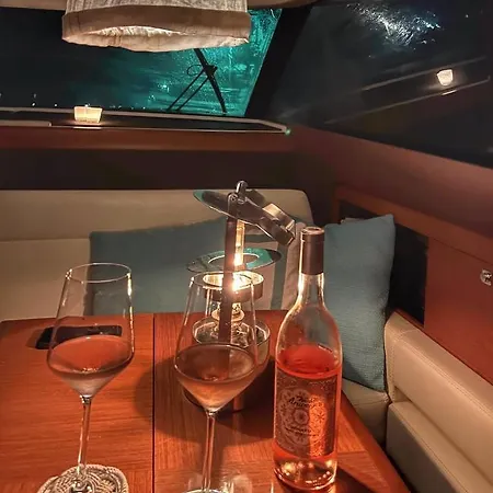船屋 Sonnige Yacht Boot Ein Ferienhaus Auf Dem Wasser 基尔